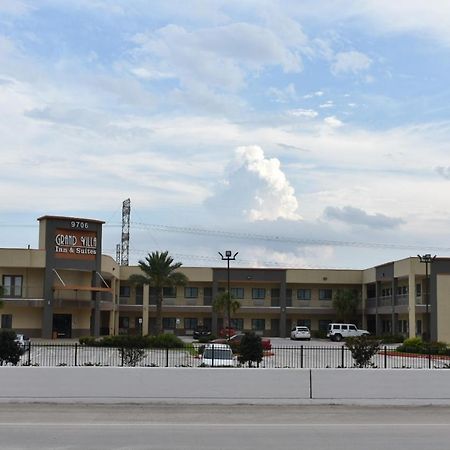 Grand Villa - Humble Exterior foto